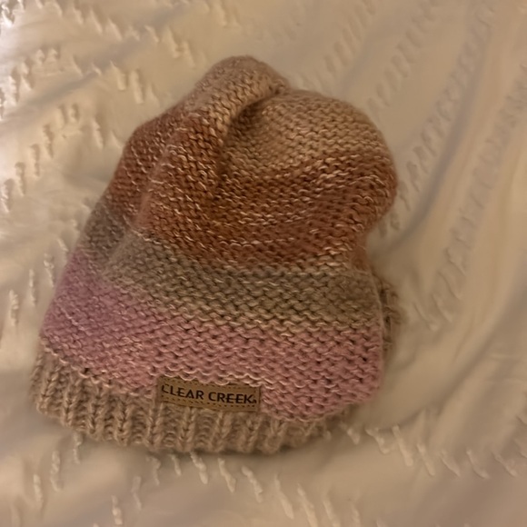 Clear Creek beanie - Picture 4 of 4